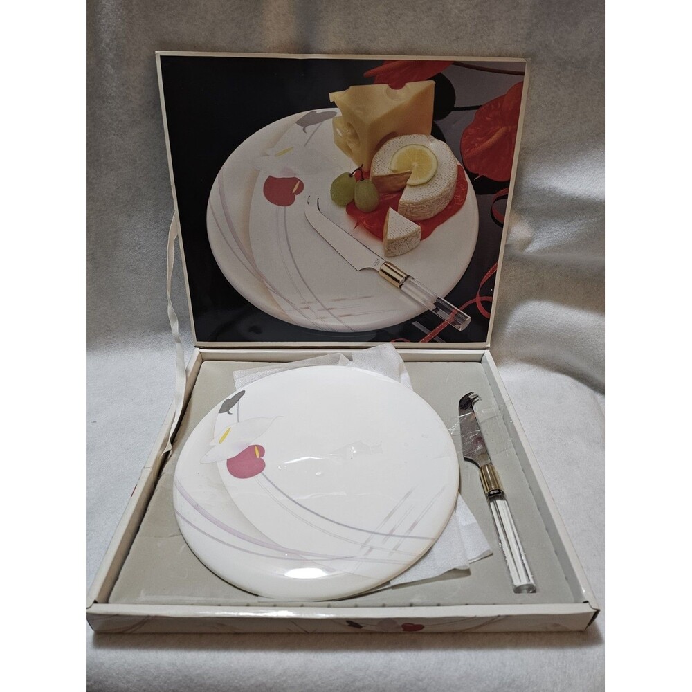 Vintage Mikasa Cheese Serving Platter Abstract Heart Design. Retro 80's.